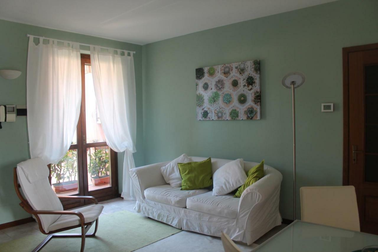 Indesenzano Apartment เดเซนซาโนเดลการ์ดา ภายนอก รูปภาพ