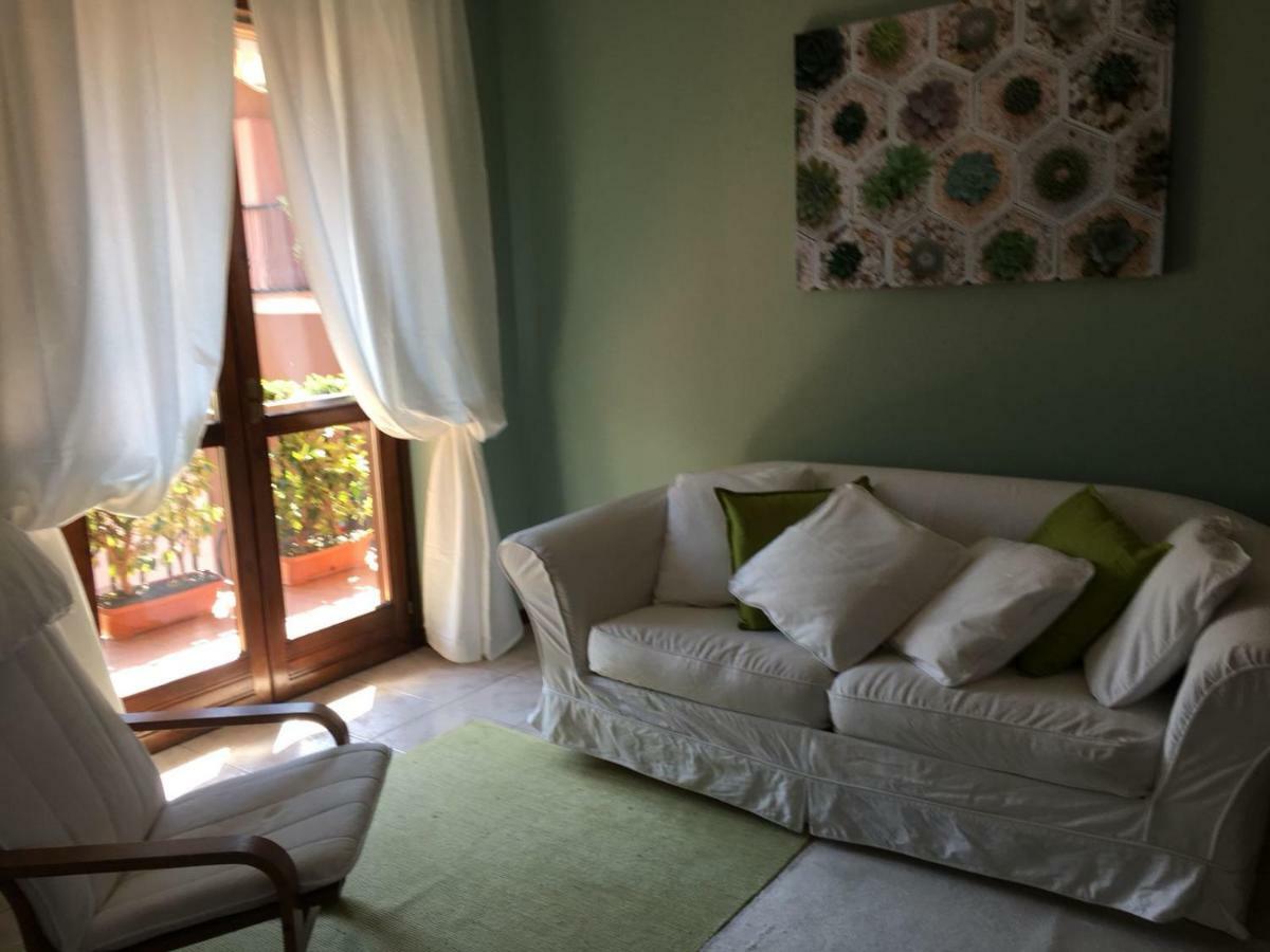Indesenzano Apartment เดเซนซาโนเดลการ์ดา ภายนอก รูปภาพ