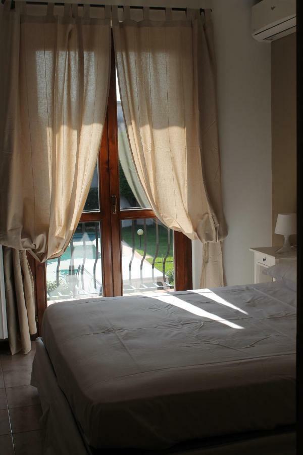 Indesenzano Apartment เดเซนซาโนเดลการ์ดา ภายนอก รูปภาพ