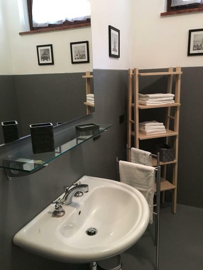 Indesenzano Apartment เดเซนซาโนเดลการ์ดา ภายนอก รูปภาพ